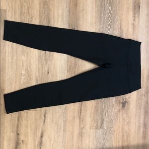 Selling black fabletics yoga pants!